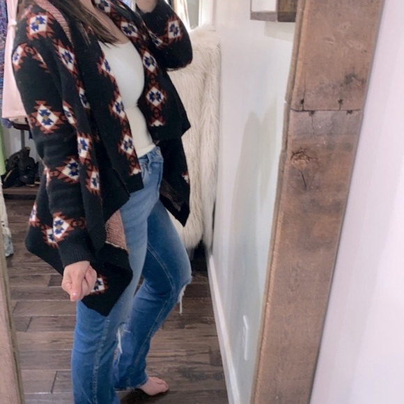 Forever 21 Aztec boho knit sweater cardigan size medium - Picture 4 of 7